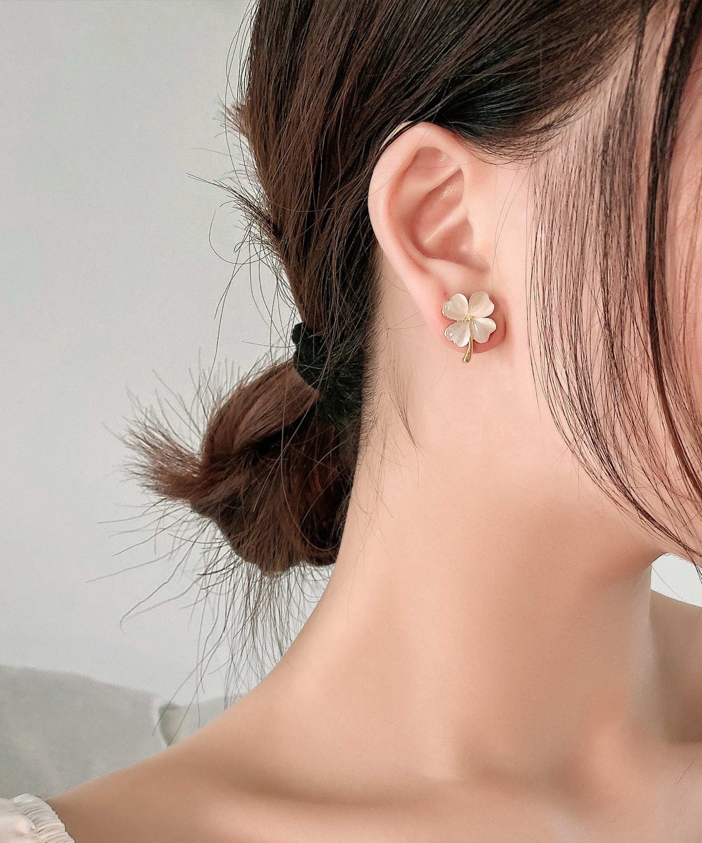 2025 新款金銅合金四葉草貓眼石耳釘