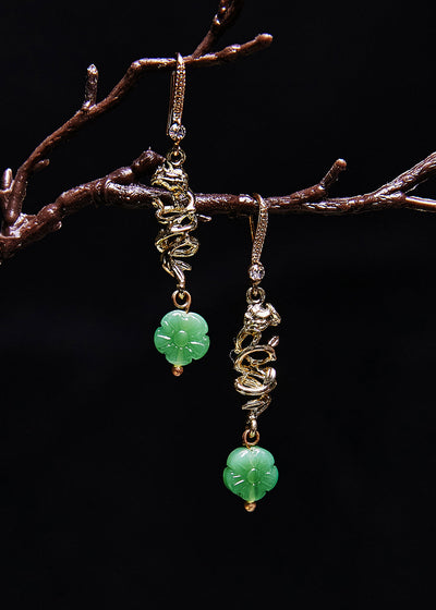 精緻綠色向日葵玉金飾垂墜耳環