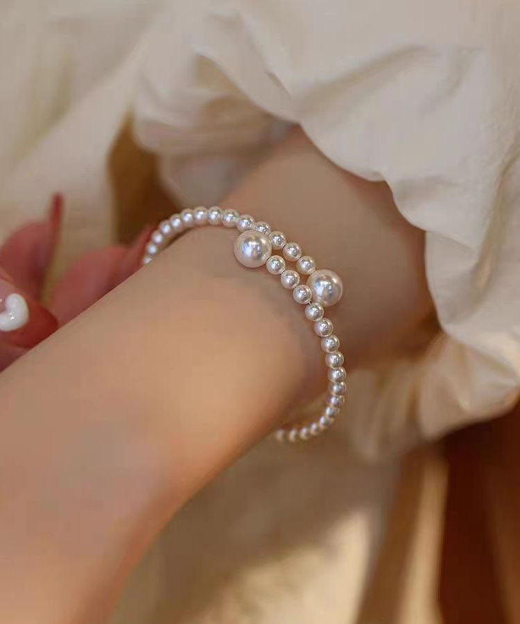 女性白色珍珠可調整實心手環